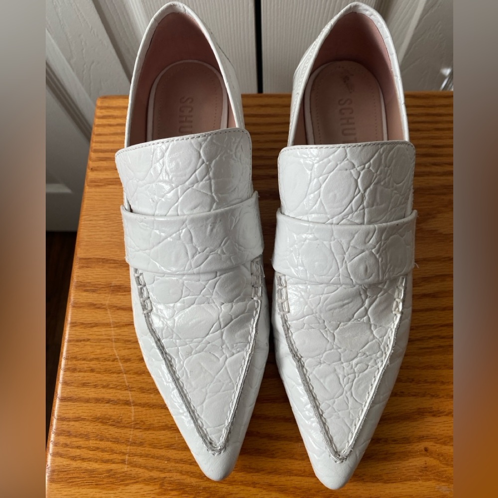 SHUTZ Emelie Pointed Toe Loafer in White Croc Embossed Leather SZ 7.5B - Picture 3 of 15